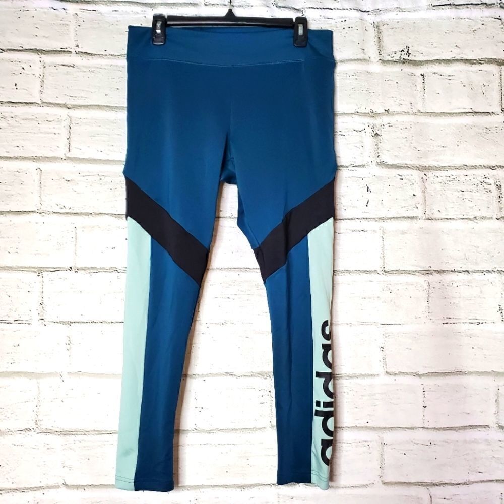 Adidas designed to move tights leggings size large